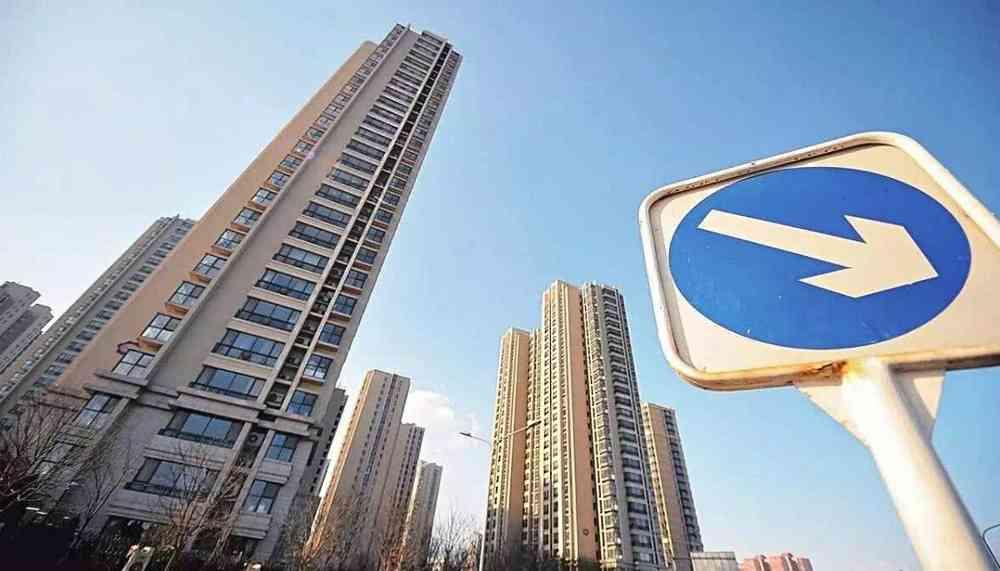 房价绷不住了, 直降五千, 两大因素下, 还会继续跌, 跌到七八千?
