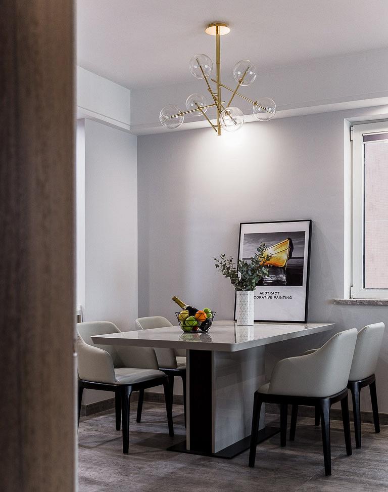 20万装修的110平米现代风格三室两厅 刻意营造慵懒家居氛围