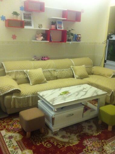 72平两居室新房, 都说电视墙用瓷砖好打扫, 简单实用