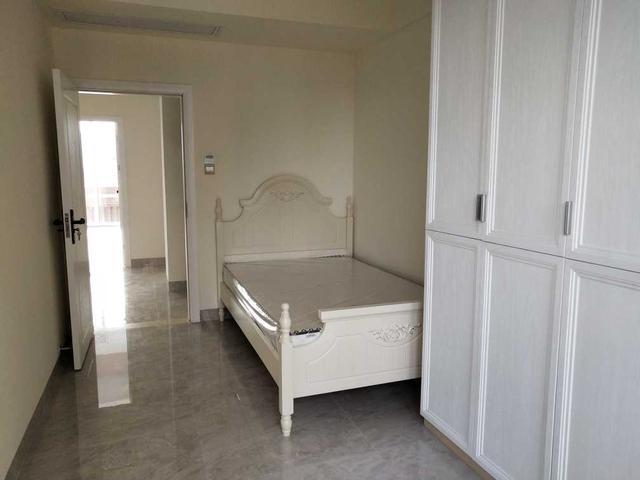 新家终于整理完毕, 定制全屋橱柜花10万, 全部下来40万倒吸一口气