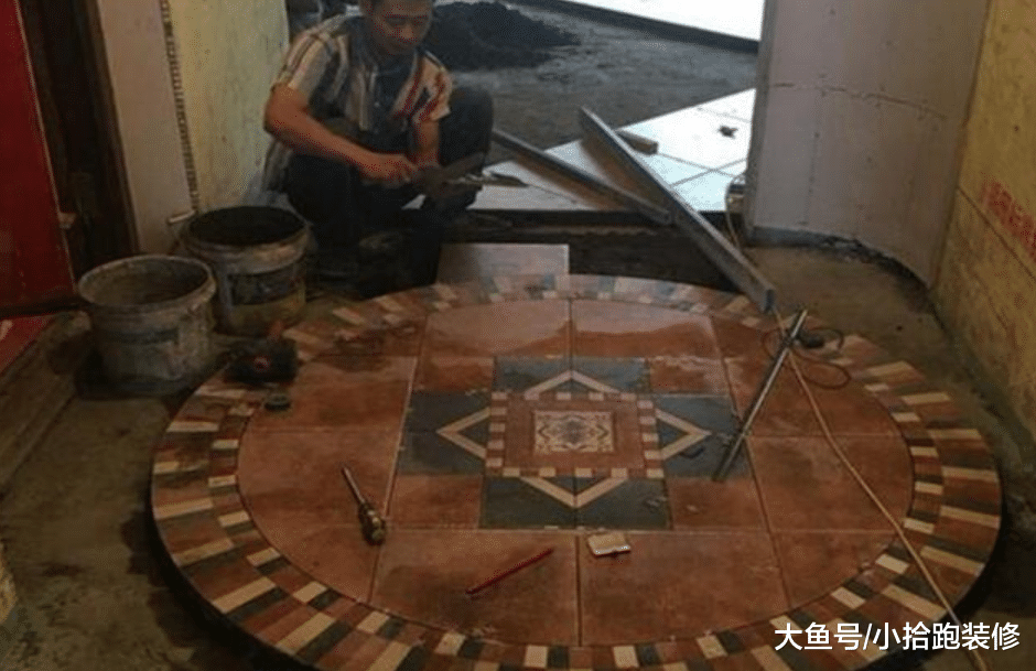 花1500块请师傅拼一个圆形拼花, 完工后, 朋友们都说值了