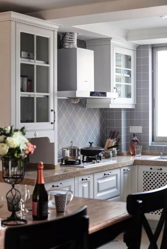 花35万装修新房, 满屋都做吊顶真阔气, 亲戚来看特有面子!