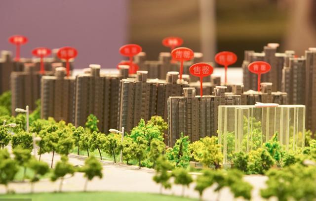 楼市寒冬真的来了, 先储存点“大白菜”活下去, 别再高负债买房了