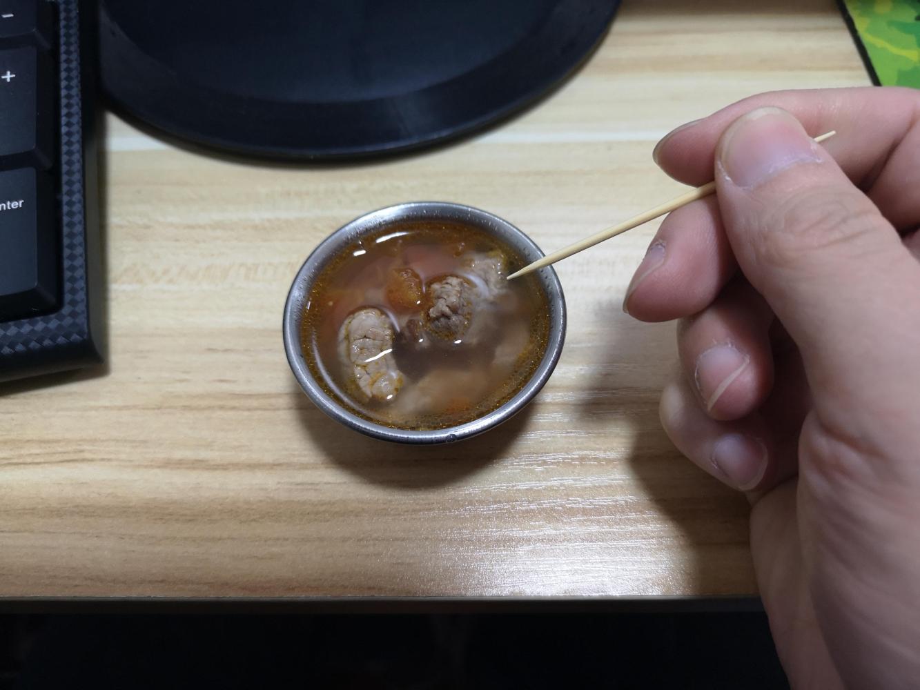 萌宠跨年, 为了猫咪跨年的仪式感, 主人大展厨艺, 猫咪很给面子