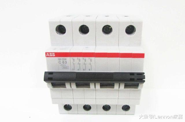 空气开关重要还是漏电开关重要? 听电工说完, 懊悔知道晚了