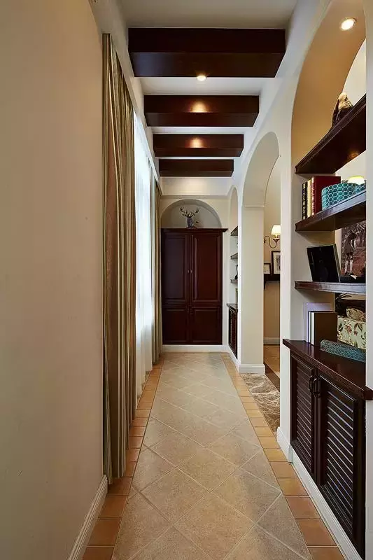 走廊面积浪费太可惜了, 改成收纳多实用!