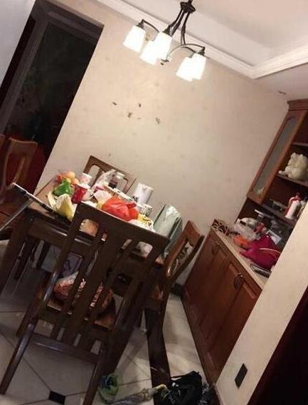 娶了个懒货老婆, 半年不到新家就成了狗窝, 客厅没法看!