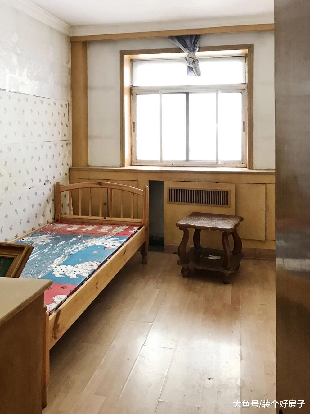 68㎡小两居, 改下桌子和墙面, 就多出一个独立餐厅!