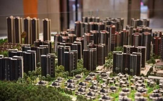 若崩盘, 你买房更容易? 经济家: 更加买不起, 因为失业的多了