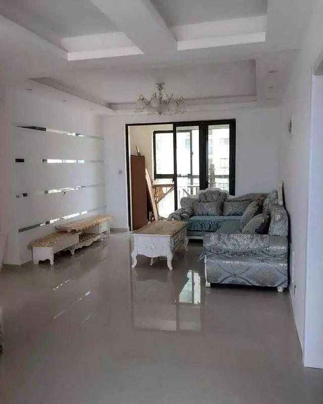 好心给儿子装婚房, 却被准儿媳各种嫌弃, 气得想让儿子分手