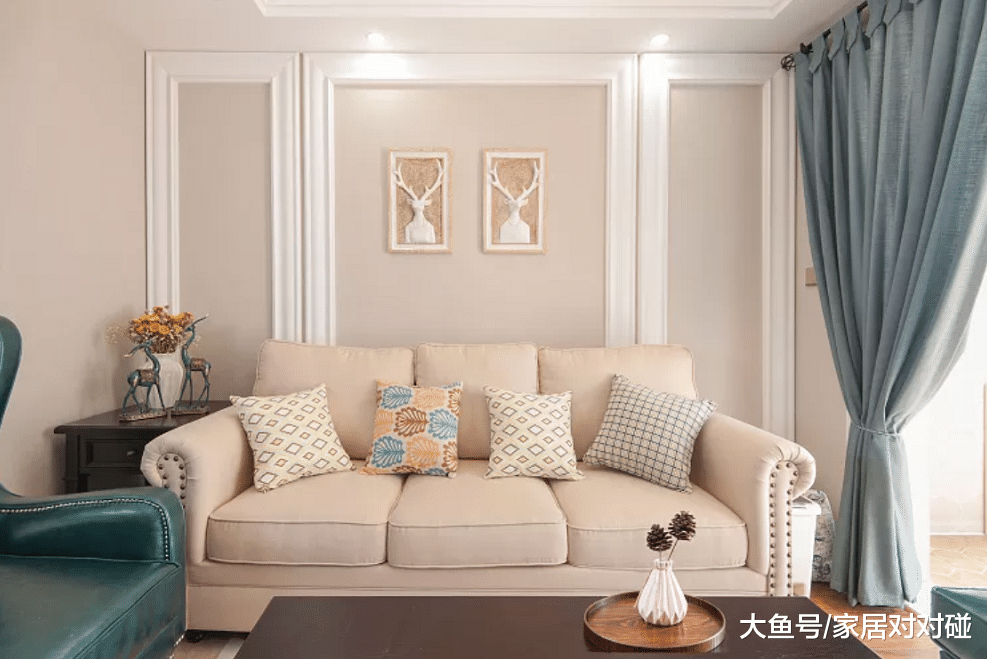 新年第一天, 终于入住新房! 进屋就被鞋柜设计迷住了, 客厅最漂亮