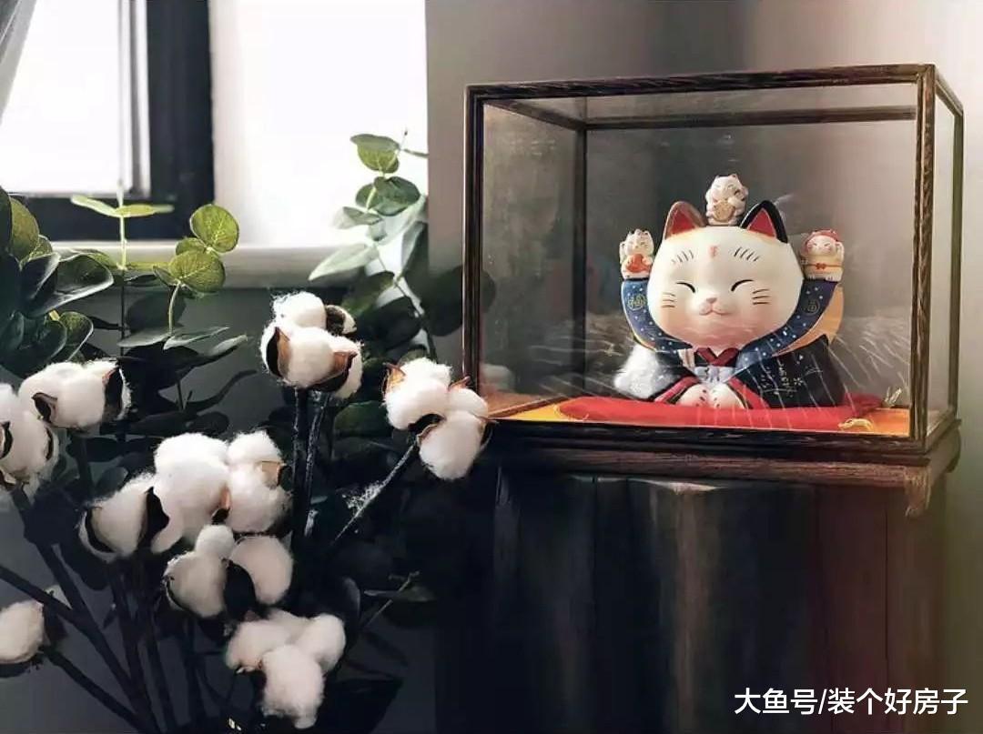 一对85后夫妻断舍离上瘾, 121㎡的家只有9件家具, 厨房和阳台也藏起来