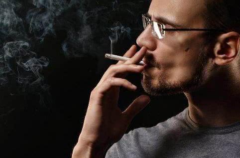 |吸烟者, 一旦身上三处出现“小包”, 小心! 十有八九是肺出了问题!