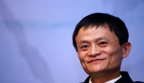 年轻人对话马云: 现在不买房, 以后更买不起