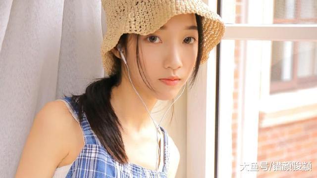 花钱大手大脚的几大星座女, 从来都不知道省吃俭用