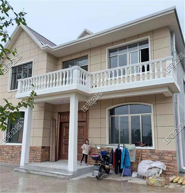 这位四川媳妇25万为公婆盖养老房, 住上新房为啥丈夫却满是愧疚?