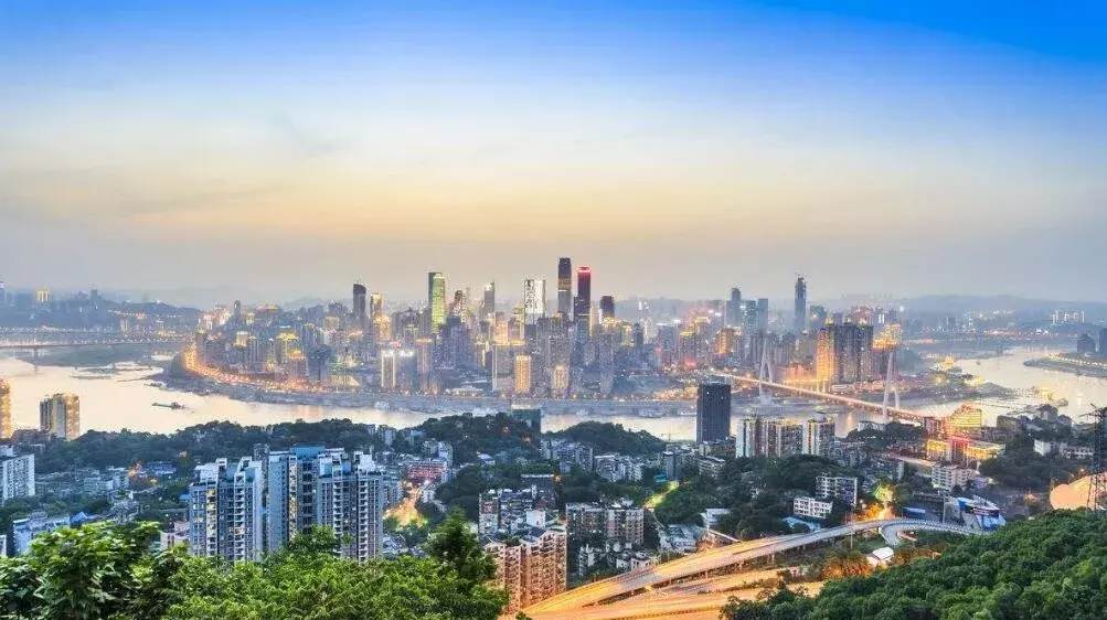 重庆两江四岸即将蝶变