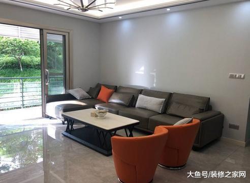 在郊区买了房子, 装修完迫不及待搬进来, 连角落都很大气