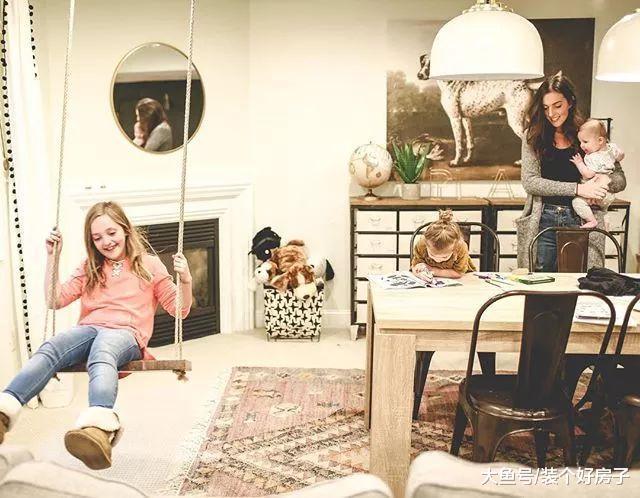 他为妻子和三个女儿, 打造了一个坐拥无敌湖景和十个房间的豪宅!