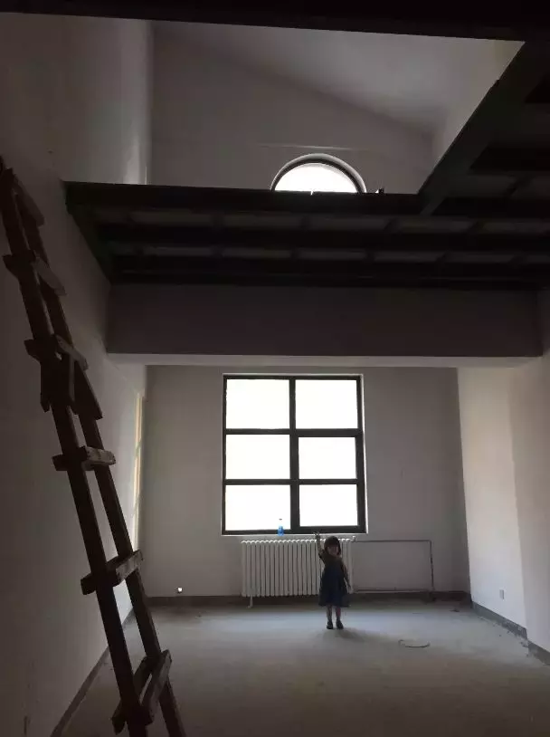 北漂菇凉的45平阁楼小户型, 爆改4卧3卫, 太厉害了