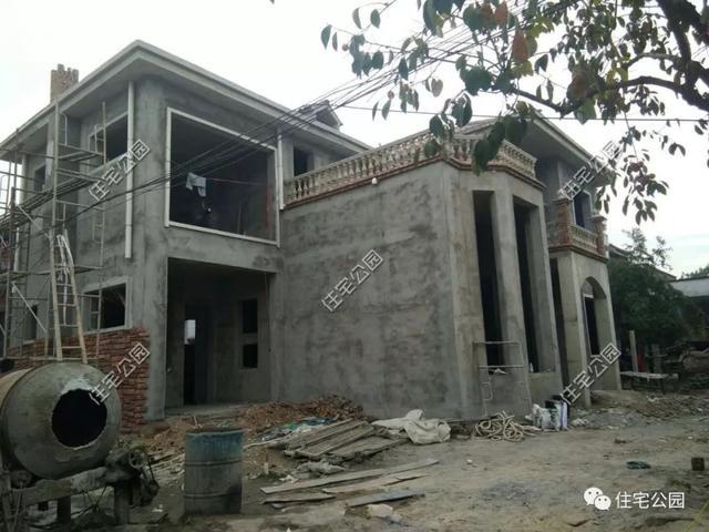 农村建房, 43万给专业施工队伍包主体外装, 能打造什么样的别墅?