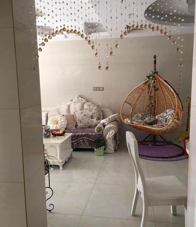 结婚八年现在买房了, 半包花了7万多, 有自己的家很好