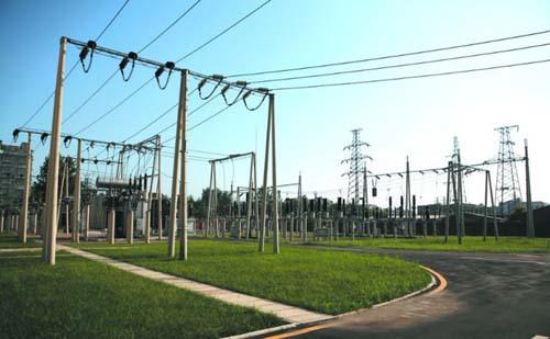 点击了解工业电气设计教学培训班详情架空线路主要指架空明线,架设在