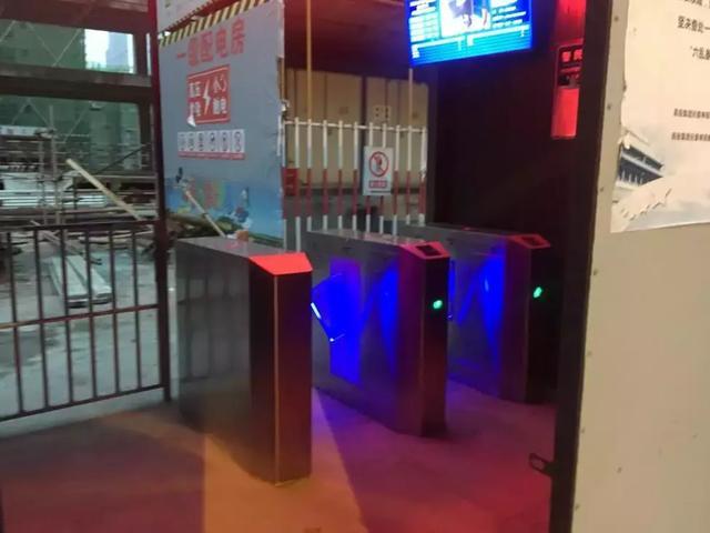 那些鬼迷日眼的烂尾楼, 谁去当接盘侠?