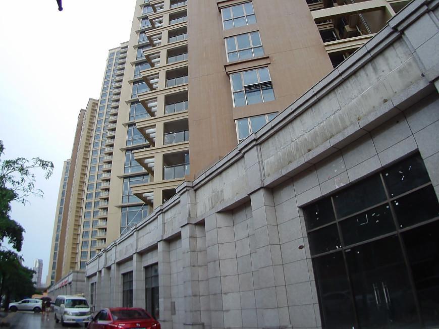 网友爆房价从1.2万降到8千, 杨红旭评论: 部分四五线转入促销模式