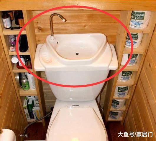 头一次见把洗手台装马桶上, 废水循环用来冲厕所, 太值得学习了