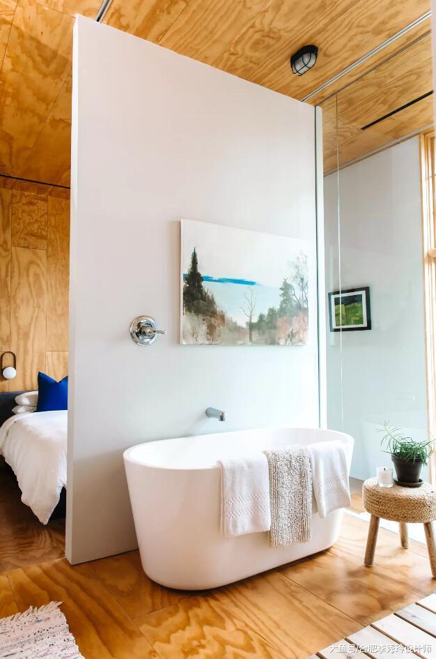 浴室还能做水疗? 加热烘干玻璃墙, 朋友在合肥重装的房子还真潮流!