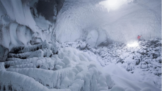 人类要警惕了, 南极冰川出现不该出现的东西, 严重者危害很大