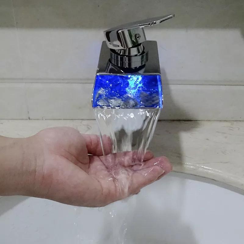 闺蜜不愧是学室内的! 厨房边边角角这样“改造”, 我的天! 太有才了