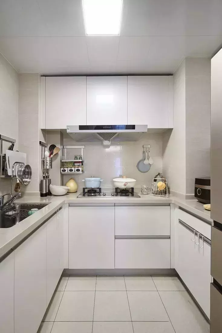 厨房占据的面积不大, 但在设计上却不能含糊