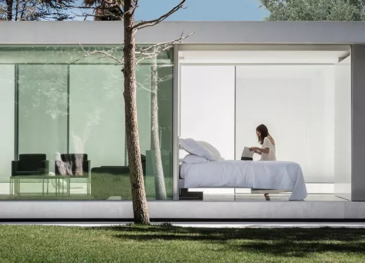 极简与野奢，美的一塌糊涂