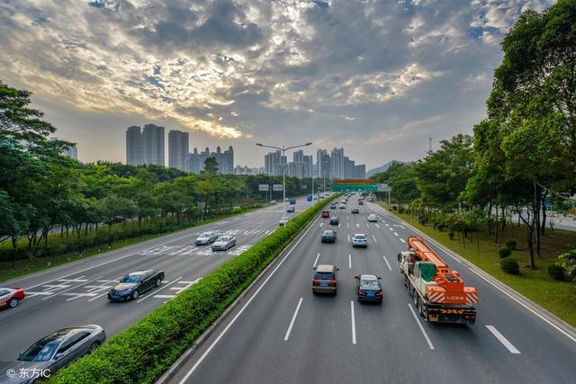 專家說房地產作為支柱產業至少還有一百年 你信嗎