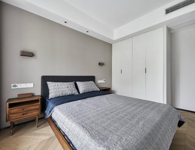 成都跃层装修实景图，色彩清新，确如一杯夏日里的薄荷茶