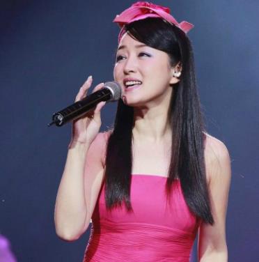 刘浩存|毛宁的妻子近照曝光,原来是我们熟悉的她,难怪不选杨钰莹