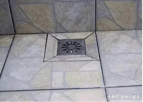 卫生间地漏也能装错？你可别觉得可笑，真没几个人装对的