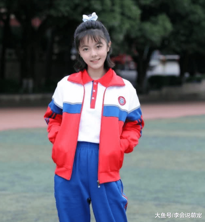 赵今麦：这是我小时候，张子枫：这是我小时候，蒋依依：你们先聊