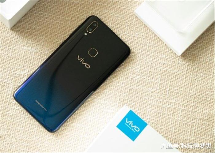 公认性能强悍的3款骁龙710手机，尤其第2款颜值更佳！