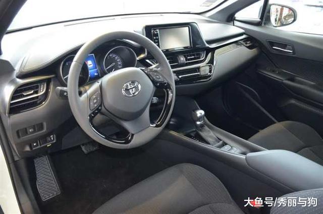 丰田C-HR探店实拍 颜值不用说 售价我心动了