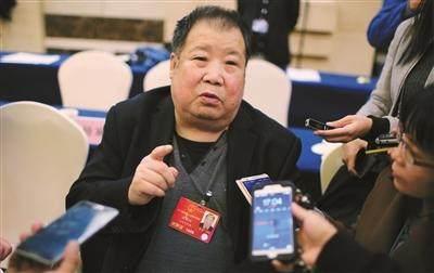 历史小说作家二月河老师说错了, 其实中国历史上也有全民反腐, 官不聊生的时候