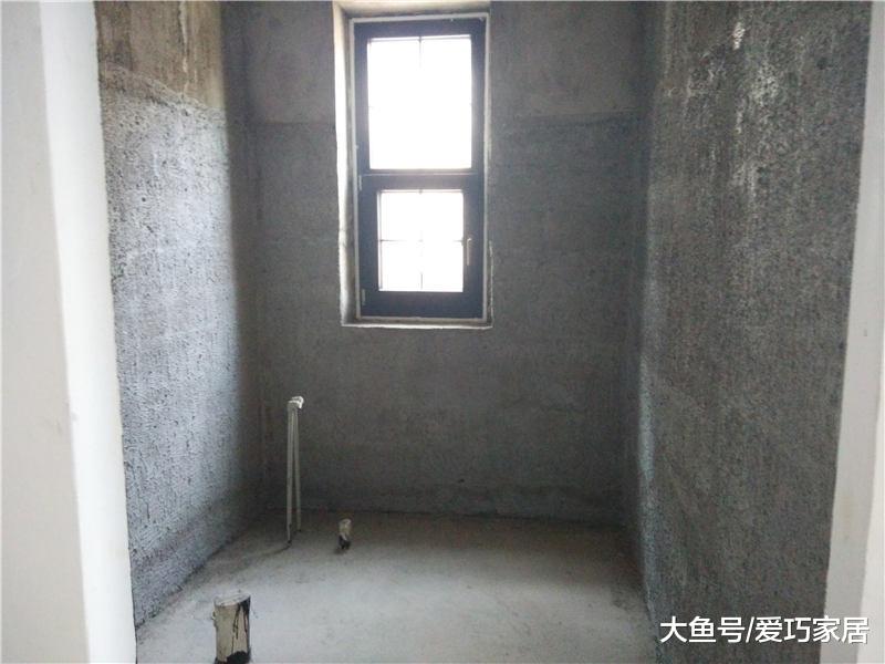 头一次见有人直接入住毛坯房，太聪明了，既省钱又方便