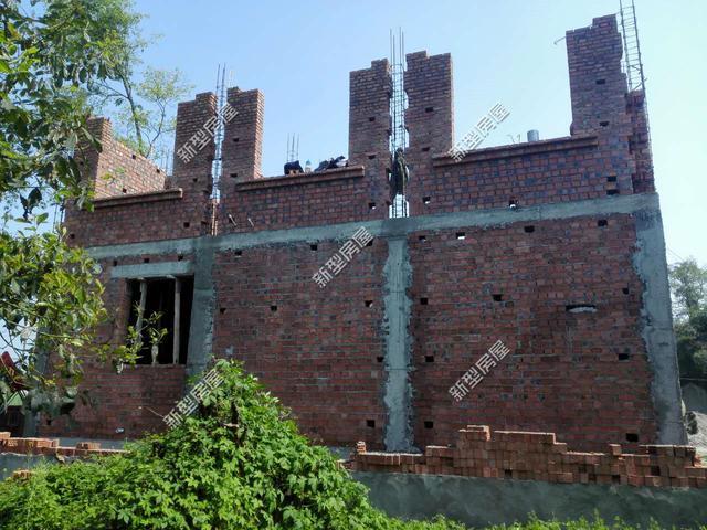 农村砖混房这样施工是错的, 为什么还是有很多人这样做? 为了省钱