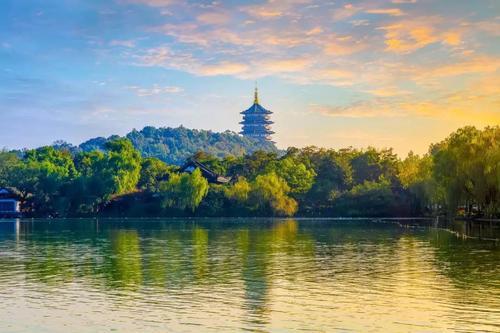 我国工资低房价高的5个省会城市排名