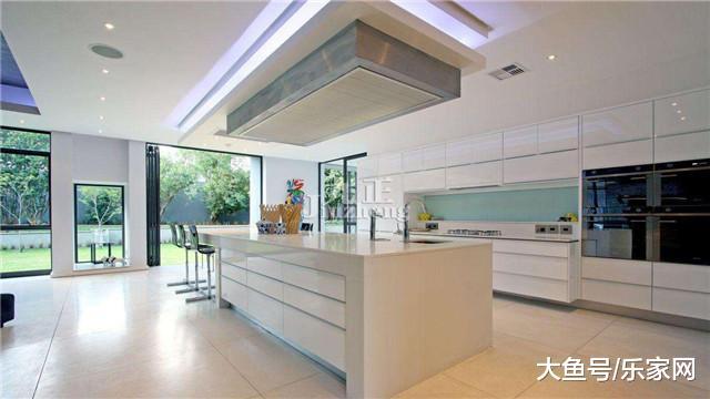 厨房吊顶安装, 一定要预留一个孔, 不然坑死你!