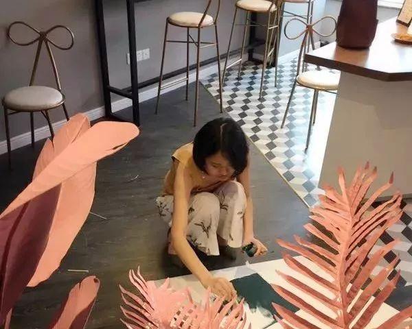 姑娘买下85平loft！一层装梦想！一层装生活！让无数女生羡慕不已