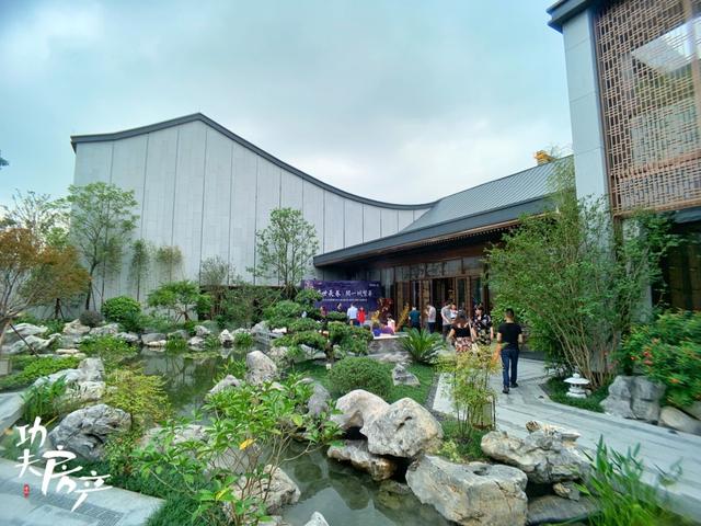 博爱湖两大新盘角力！最快月底开板房！多角度望湖+低容积率