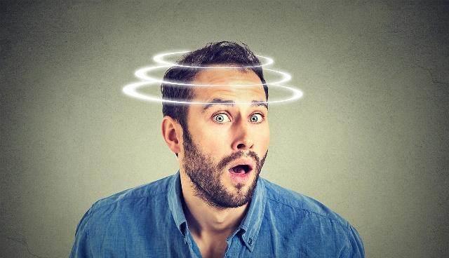 突然头晕目眩，但过几秒又没事？无非是这3个原因导致的